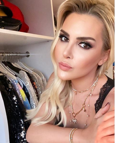 Gökhan Çıra'nın eşi Selin Ciğerci yeni imajıyla hayranlarını şok etti! - Resim: 1