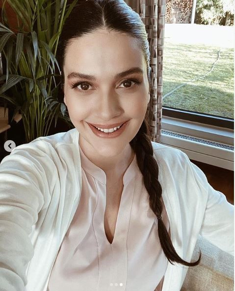 Halit Ergenç'in eşi Bergüzar Korel evde kal çağrısı yaptı! Sıkıldım diye bir şey yok - Resim: 4