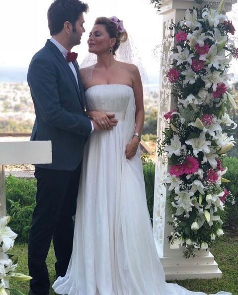 Seray Sever eşi Eray Sünbül ile yatak pozunu böyle önlem alıp paylaştı - Resim: 4