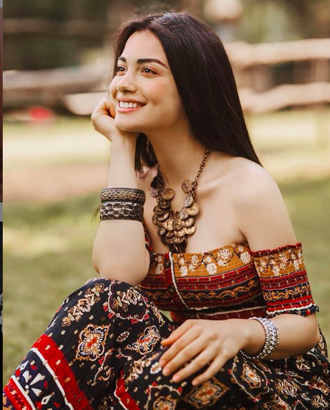 Özge Yağız kimdir Yemin'in Reyhan'ı güzelliği ile TT oldu - Resim: 3