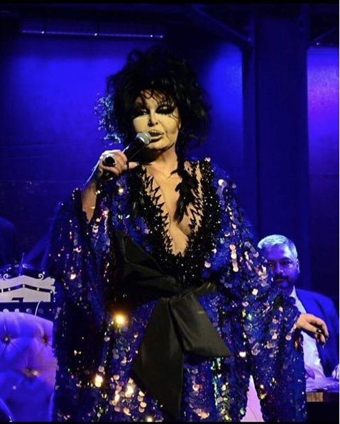 Bülent Ersoy'un bronz teninin sırrı çözüldü! Diva'nın olay olan bronz ten itirafı - Resim: 1