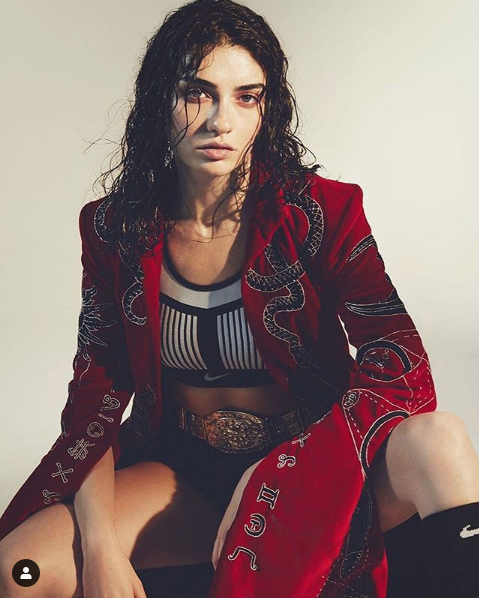 Hazar Ergüçlü yeni saç rengiyle olay oldu! Tanımakta zorluk çeken takipçileri şoka uğradı - Resim: 4