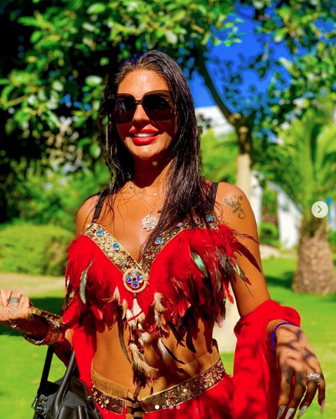 Süreyya Yalçın'ın bikini altı çizme kombini olay! Takipçileri topa tuttu - Resim: 2