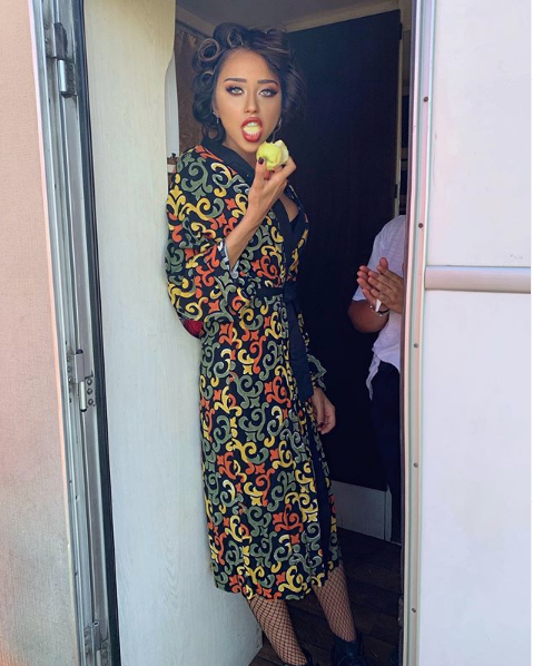 Hamdi Alkan'ın kızı Zeynep Alkan sosyal medyayı ikiye böldü! Karavan pozu olay oldu - Resim: 2