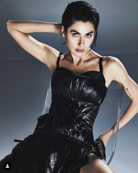 Nesrin Cavadzade yorumları böyle tiye aldı Yasak Elma'da Şahika'yı oynuyor - Resim: 2