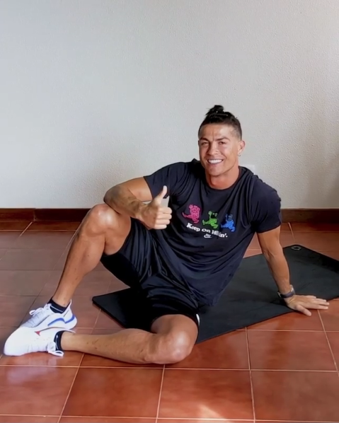 Hülya Avşar Cristiano Ronaldo'nun meydan okumasına böyle karşılık verdi - Resim: 1