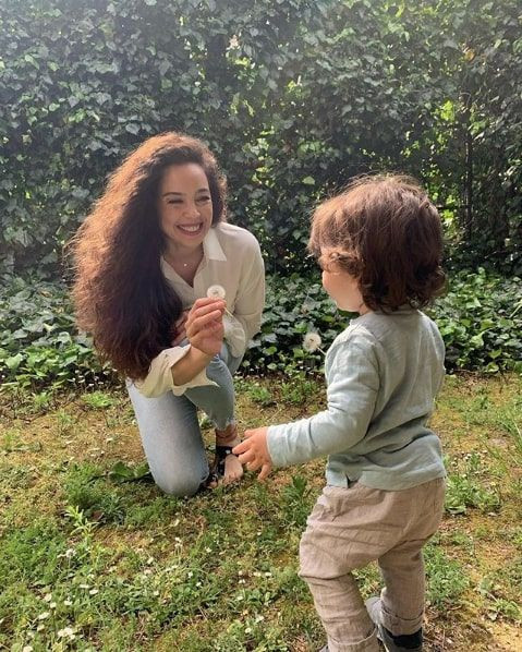 Dünya güzeli Azra Akın'dan yeni proje müjdesi setlere geri dönüyor - Resim: 4