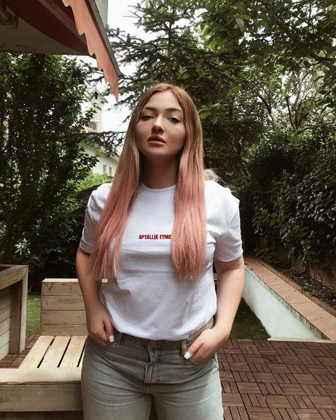 Sosyal medya fenomeni Danla Bilic sevgilisinden ayrıldı - Resim: 3