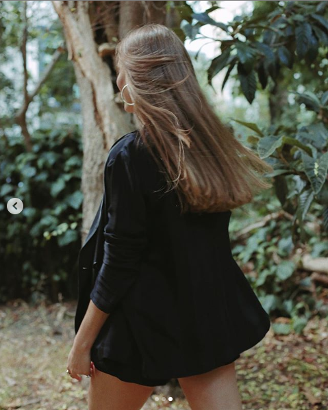 Serenay Sarıkaya'nın seksi pozları sosyal medyayı yıktı geçti! Takipçilerinden beğeni yağmuru - Resim: 4