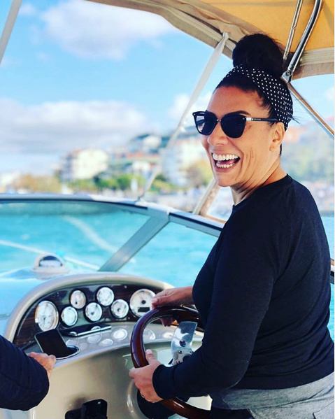 Işın Karaca verdiği kiloların ardından bikinili görüntülendi! Yaz sezonunu Bodrum'da açtı - Resim: 1