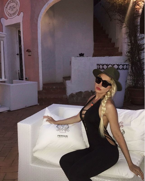 Çıplak pozu olay olan Ciciş Esra Ersoy Kıvanç Tatlıtuğ'a bakın nasıl destek oldu - Resim: 1