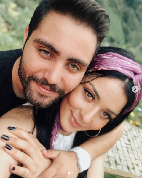 Kısmetse Olur gelini Hazal Babalık aradığı aşkı buldu ikilinin pozlarına beğeni yağdı - Resim: 1