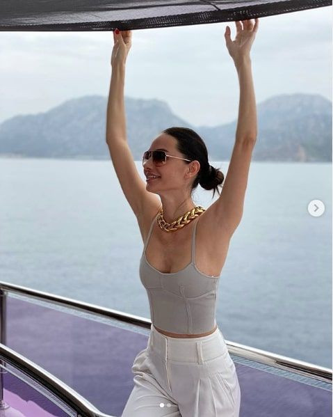 Yasemin Özilhan eşi İzzet Özilhan ile paylaşım yaptı boşanacaklar deniyordu - Resim: 2