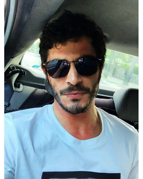 Babasının cenaze törenine katılmayan Burak Deniz bakın neler söyledi - Resim: 2