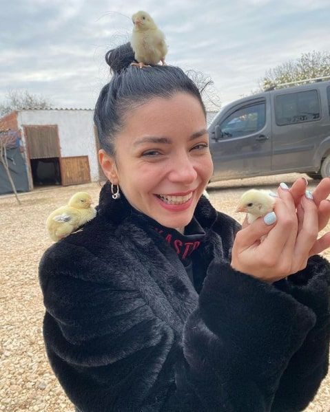 Merve Boluğur'un yeni projesine Enes Batur'dan destek kanal açtı bakın neler anlattı - Resim: 1