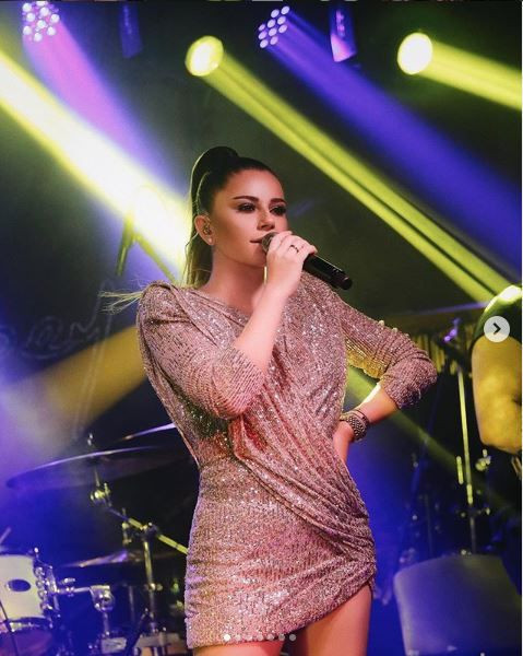 Kenan Koçak ile nişanlanan Merve Özbey kaza geçirdi ameliyata alınacak - Resim: 1