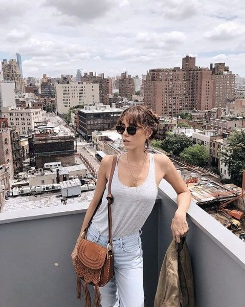 Bikinili haliyle fırtınalar estiren Cansu Dere'nin yeni dizisi belli oldu! - Resim: 1