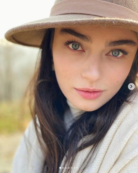 Arıza'nın yıldızı Ayça Ayşin Turan'ı bir başka kadın oyuncuyla evli gösterdiler! - Resim: 2