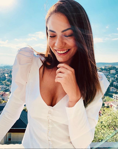 TV8 Doğduğun Ev Kaderindir oyuncusu Demet Özdemir'in hayali bakın ne - Resim: 3