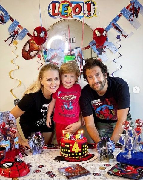 Didem Uzel ailesini toplayıp ABD'den Türkiye'ye kaçtı durum felaket diyor - Resim: 1