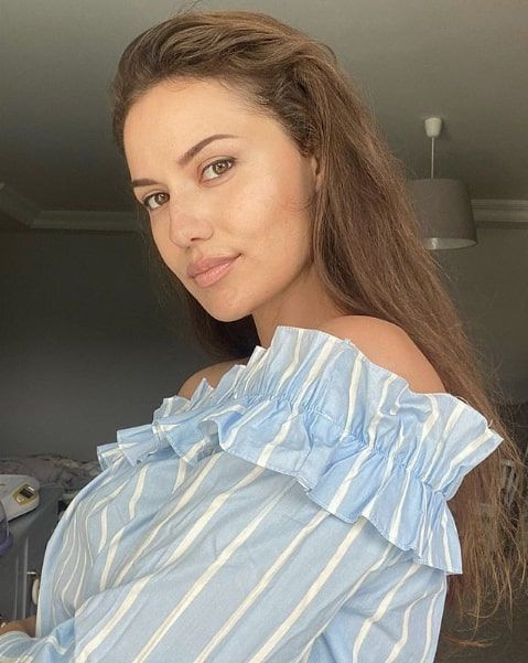 Instagram'da Fahriye Evcen paylaştı iki saatte yarım milyon beğeni aldı - Resim: 1