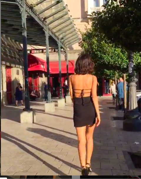 Süper minisiyle yürüdü Yasak Elma'nın Şahikası sokağı birbirine kattı - Resim: 3