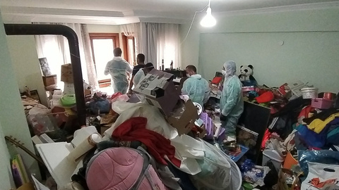Bursa'da evden öyle şeyler çıktı ki görenler şaşkına döndü