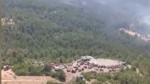 Bursa'da vatandaşlardan özverili çalışma! Vatandaşlar helikopterleri susuz bırakmadı