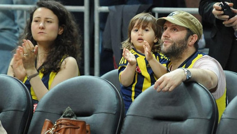 İlker Ayrık'ın eşi Sanem'e evlilik teklifi tam bir bomba! - Internet Haber  - Sayfa 6