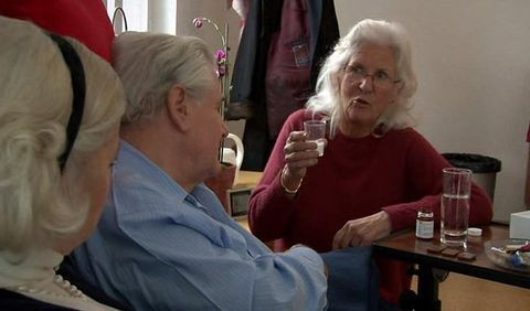 Ekranda ötenazi ile can verdi - Resim: 3