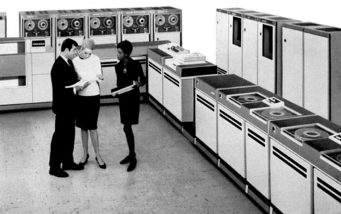 İlk kullanıldıklarında devasa büyüklükteydiler işte tarihin ilk bilgisayarları - Resim: 5