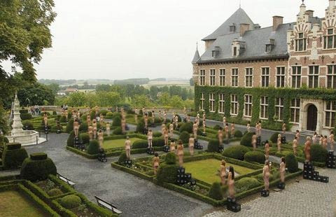 800 Belçika'lı soyundu - Resim: 2