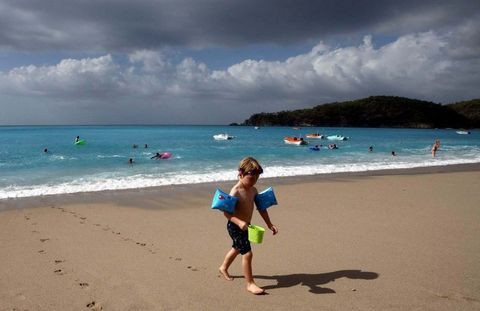 Biz üşüyoruz onlar denize giriyor! - Resim: 4