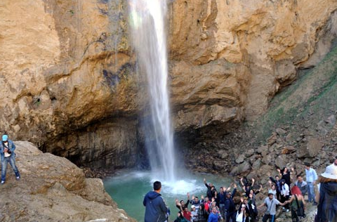 Kanlı çatışmaların ardından bir ilk! - Resim: 4