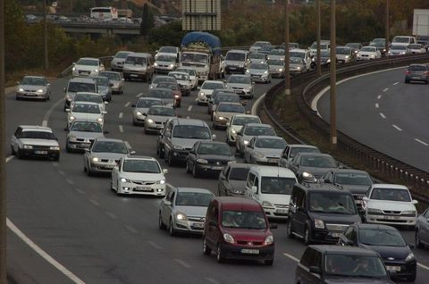 Dikkat! Tatilciler trafiği felç etti - Resim: 2