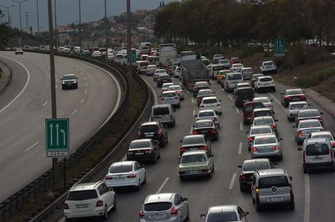 Dikkat! Tatilciler trafiği felç etti - Resim: 3