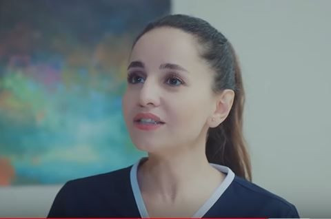 Mucize Doktor'un Selvi hemşiresi meğer çok başkaymış cesur pozları bakın - Resim: 1