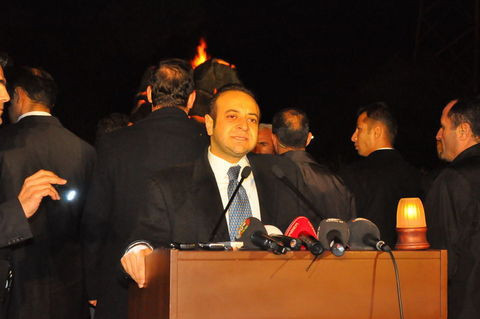 Bağış'a yumurtalı saldırı - Resim: 2