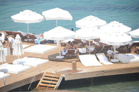 Demet Akalın öpmeye doyamadı - Resim: 2