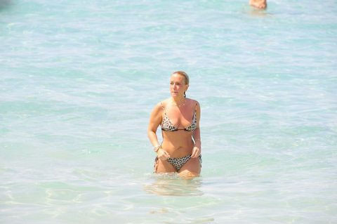 Saba Tümer'de bikinili görüntülendi! - Resim: 4