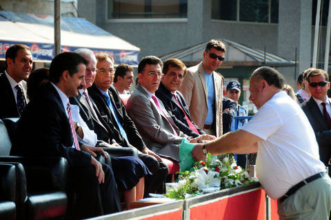 Protokolde Çevik Bir paniği - Resim: 2