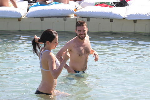 Genç aşıklar deniz sezonunu açtı - Resim: 4