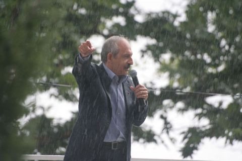 Gandi Kemal sırılsıklam oldu - Resim: 1