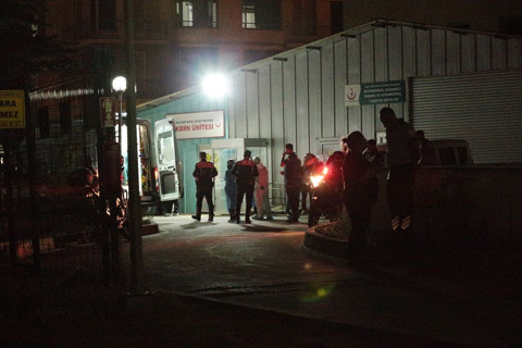 Otomobilin yakıt deposundan çıktı! Bolu'da 9 polis zehirlendi, valilik açıklama yaptı - Resim: 3