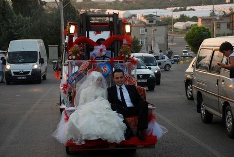 Gelin-damat ölümü hiçe saydı! - Resim: 3