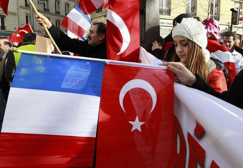 İçeride inkar, dışarıda düşünce şov! - Resim: 3