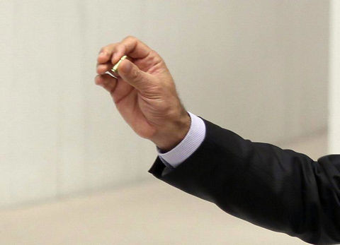 O mermi Meclis'te - Resim: 7