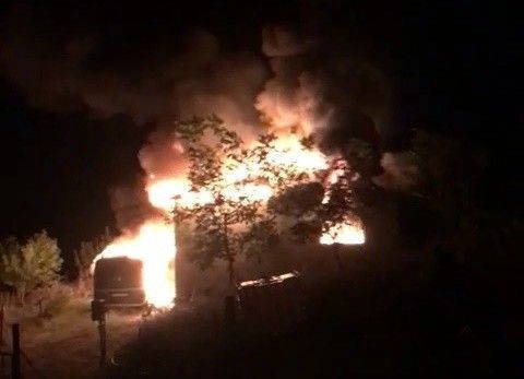 Sakarya'da 4 kişilik aile yanarak öldü! Felaketin boyutu ortaya çıktı: Geriye enkaz yığını kaldı - Resim: 2