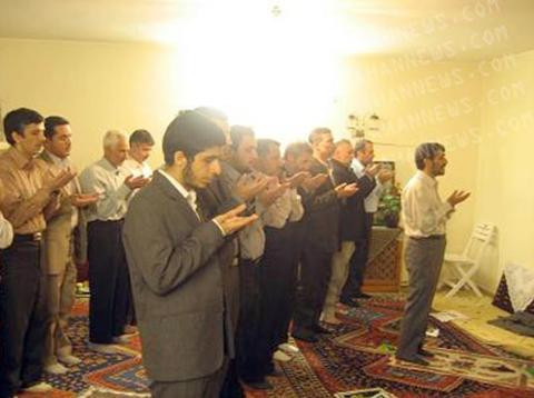 Ahmedinejad oğlunu evlendirdi - Resim: 2