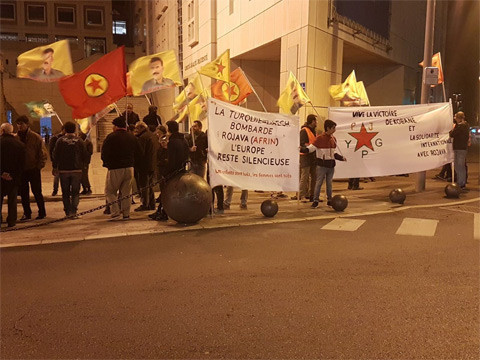 Terör örgütünün paniği Avrupa'ya sıçradı! Sokağa döküldüler - Resim: 1